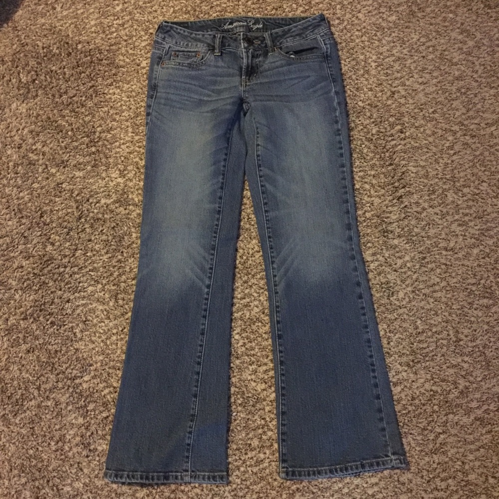 American Eagle favorite boyfriend size 4 Reg jeans